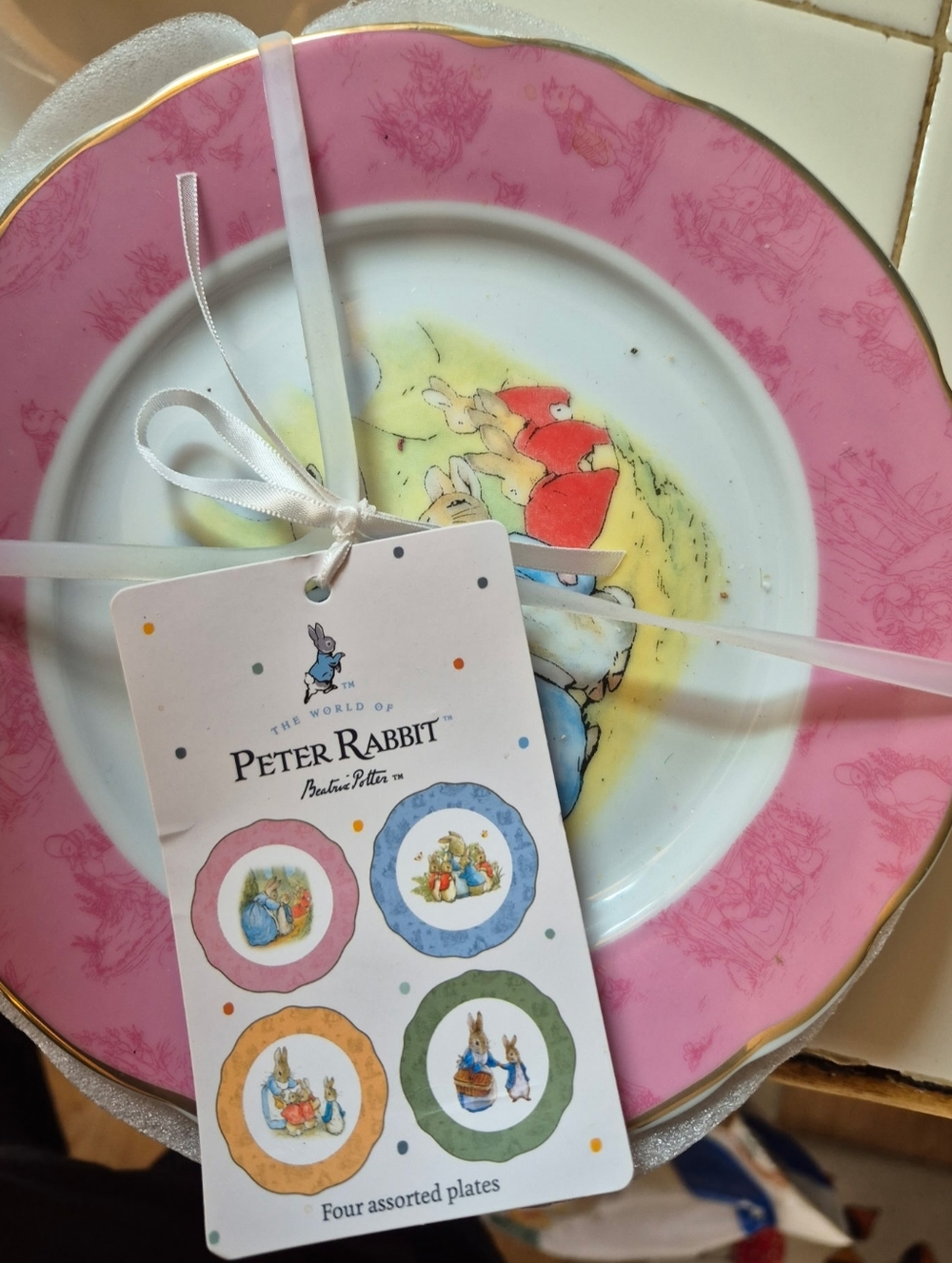 Peter Rabbit Beatrix Potter Mug + 4 Plate Set - Picture 2 of 5